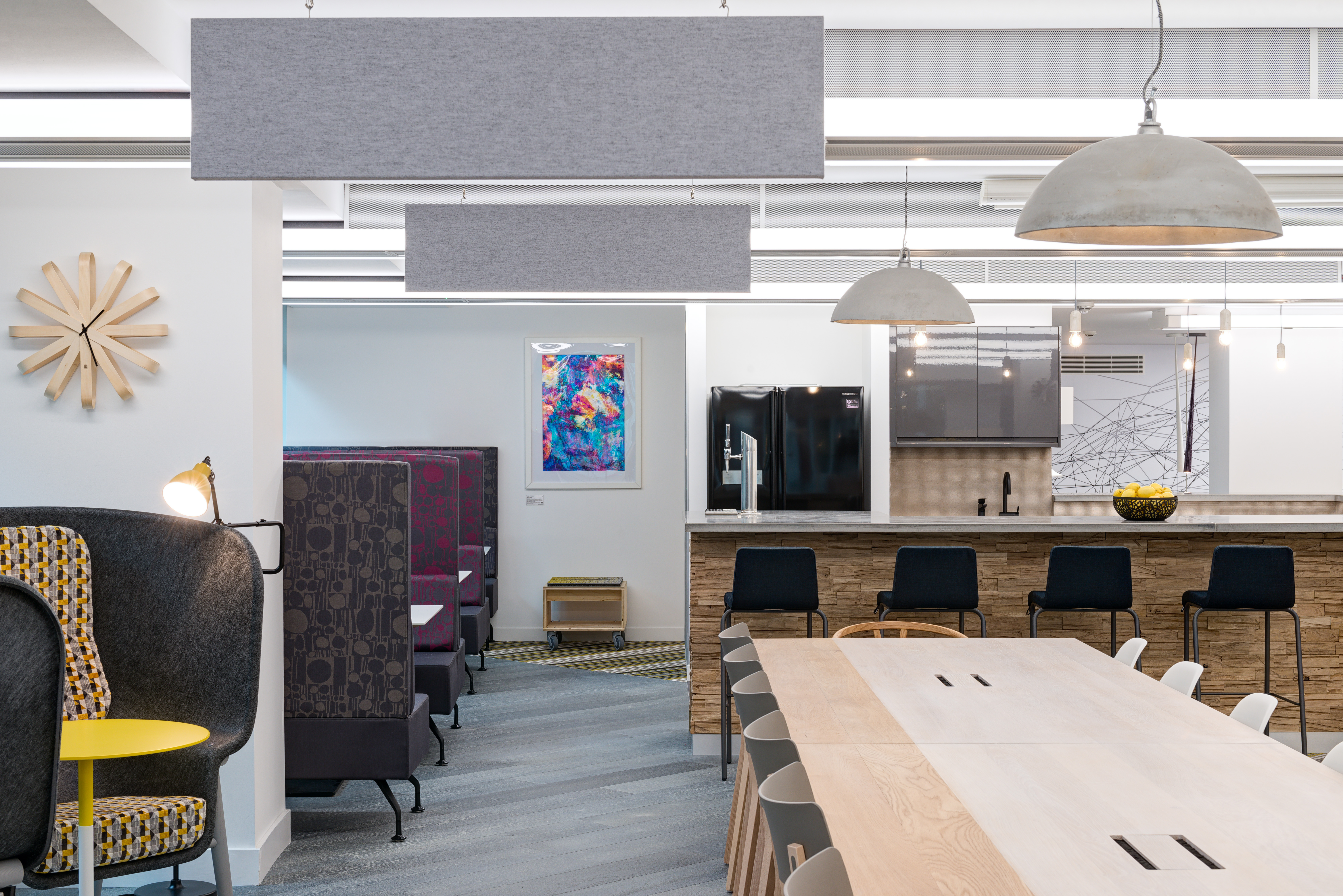 Exploring on-trend workspace design with Oktra